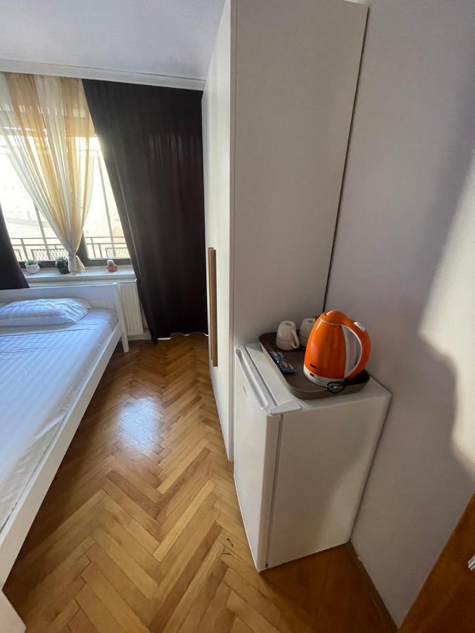 Guesthouse 12A 프리슈티나 외부 사진